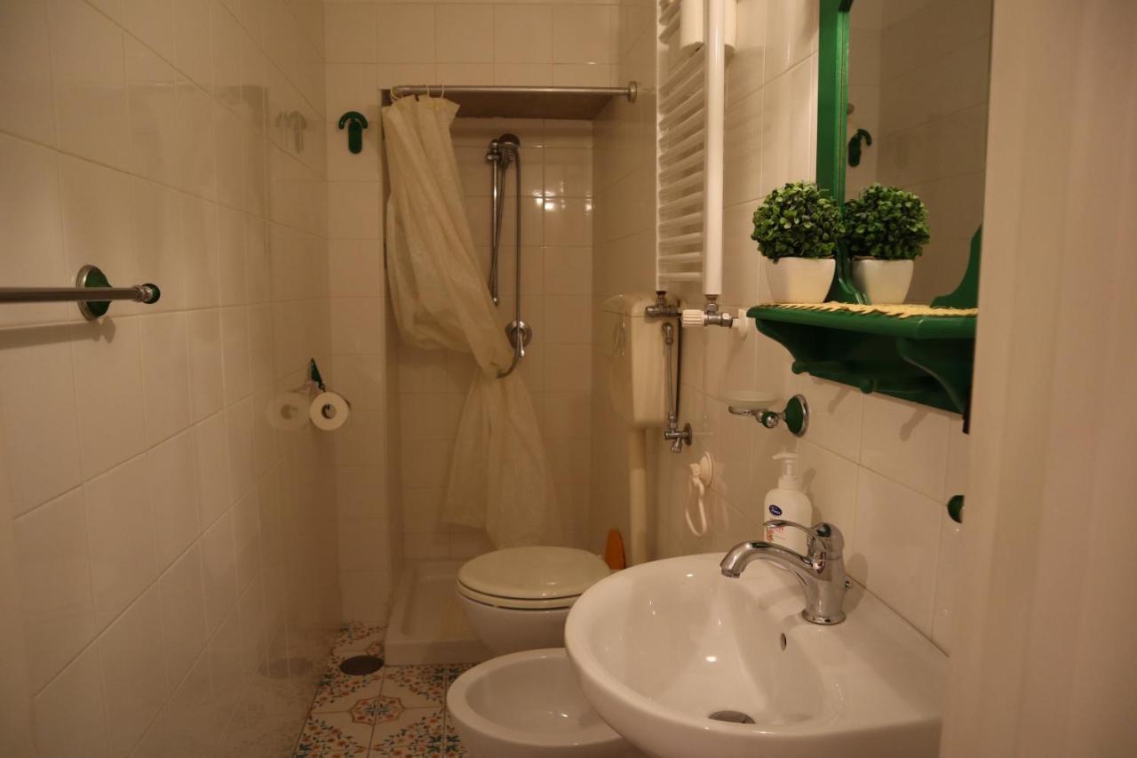 Storia Di Sofia Apartment Napoli Exterior foto